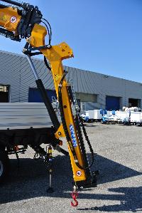 IVECO EUROCARGO 120E22 EFFER 100.3S+JIB2S